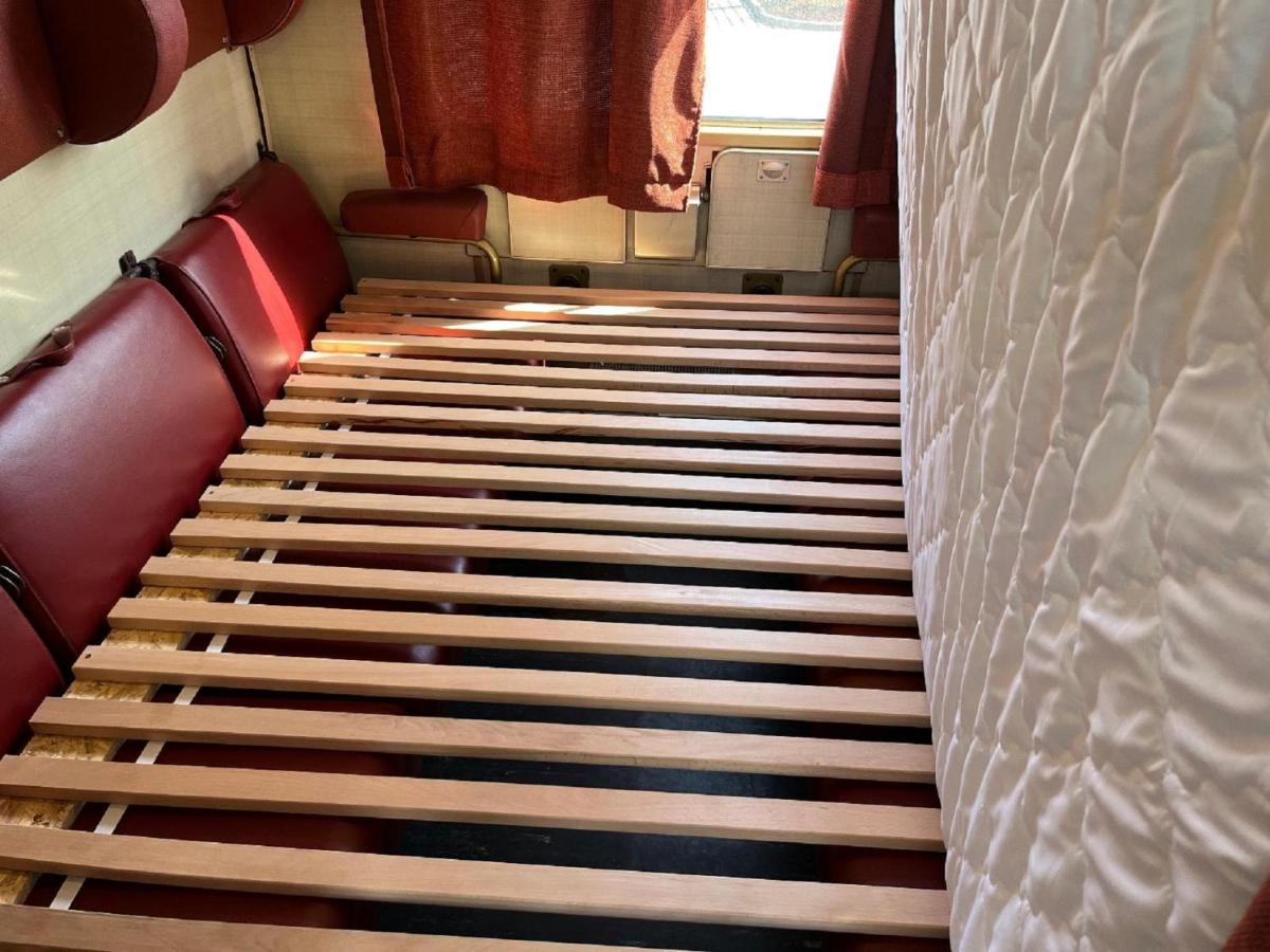 Uebernachten Im Nostalgischen Bahnwaggon Appartement Bogen