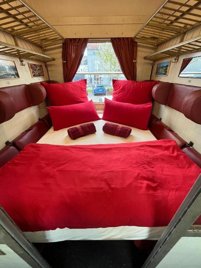 Uebernachten Im Nostalgischen Bahnwaggon Bogen