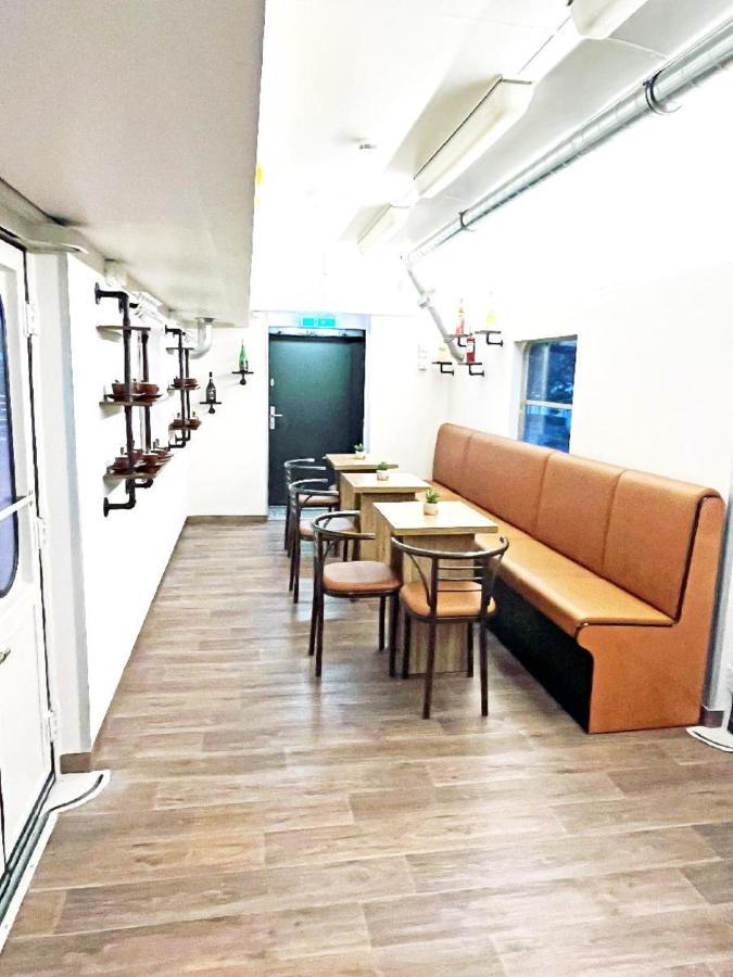 Appartement Uebernachten Im Nostalgischen Bahnwaggon Bogen